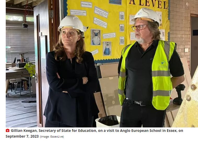 ArcherBCLtd's tweet photo. Our Project Manager Gary meeting @GillianKeegan yesterday at Anglo European School in Essex. 
#leadingthewayonRAAC #makingschoolssafe #RAACconcrete #ConcreteCrisis #schoolsafety #developingthetrust #RAAC #schoolsaffectedbyRAAC #essexlive @essexlive @angloeuropean73 https://t.co/ouoM4lqvAI