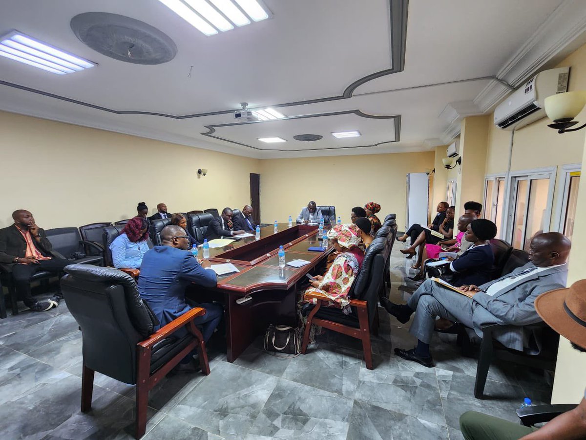 AUC_PAPS's tweet photo. #APCAAC was received by Robert B. Kowa, Solicitor Gen. in the office of Attorney Gen. &amp; Ministry of Justice, to learn about the role of the justice system in upholding #children’s rights in situations of conflict, particularly children associated with armed forces &amp; armed groups https://t.co/K8qZLaz0cH