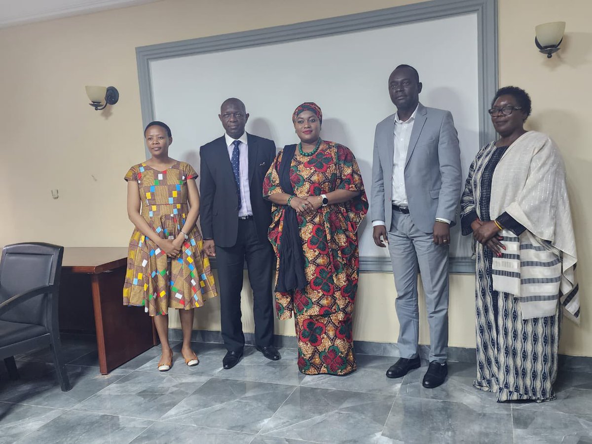 AUC_PAPS's tweet photo. #APCAAC was received by Robert B. Kowa, Solicitor Gen. in the office of Attorney Gen. &amp; Ministry of Justice, to learn about the role of the justice system in upholding #children’s rights in situations of conflict, particularly children associated with armed forces &amp; armed groups https://t.co/K8qZLaz0cH