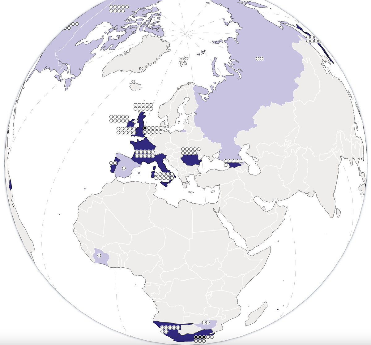 🏉 Sur les 132 nations membres de la fédération internationale de rugby, seules 27 se sont déjà qualifiées pour une Coupe du monde et 5 ont atteint une finale. Le rugby peine encore à se mondialiser et ça se voit sur ce globe. <a href="/lemondefr/">Le Monde</a> 

🖊️ <a href="/martelclem/">Clément Martel</a> 

lemonde.fr/sport/article/…