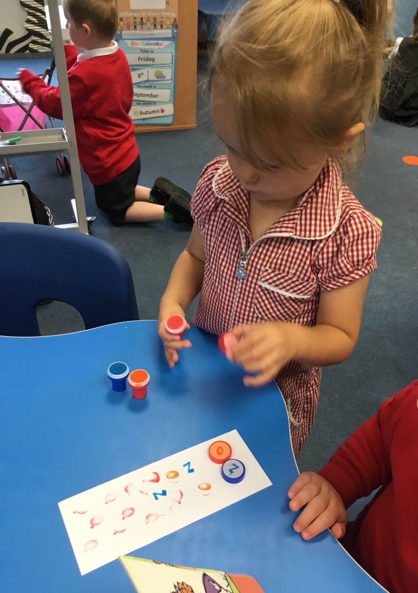NurseryOPS's tweet photo. A busy start in Kandinsky class this morning, exploring our new environment.
#playlearnandgrowtogether #eyfsunderstandingoftheworld #eyfsliteracy #eyfsexpressiveartsanddesign https://t.co/rsyWG0l6vR