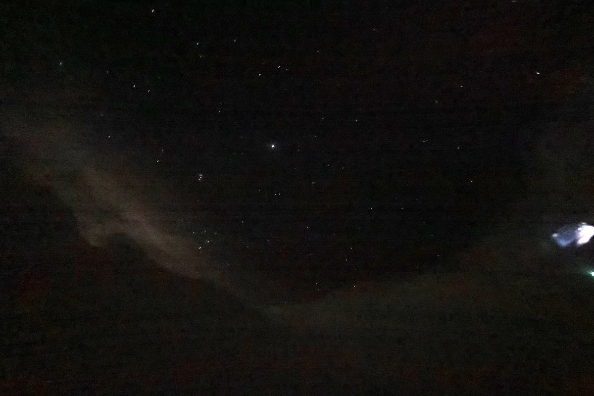 FlynonymousWX's tweet photo. Stars above the eye of Cat 5 #HurricaneLee at 0100 eastern 8 Sep.  Just a little bit of moon glow behind the rim. https://t.co/BEbi5doFuP