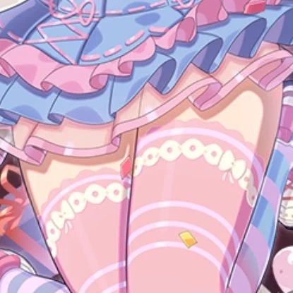 肩口とかおへその影の付き方とかさりげない透け素材とか色々表現が絶妙すぎて今回のエリオちょっと強すぎる 