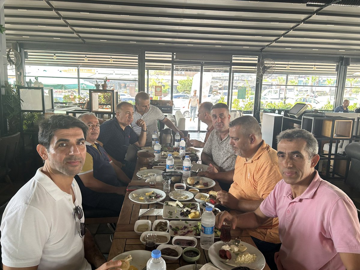 tmimarsinanmtal's tweet photo. Güzel bir gün. Toroslar Mimar Sinan ailesi olarak başarılarla dolu bir yıl geçirmemiz dileğiyle… #TorMis
@tcmeb @Yusuf__Tekin @ahpehlivan53  @AdemKoca46 @kutlutekinbas @OguzhanTulucu @CiceYusuf  @toroslarmem @MeslegimHayatim @MersinMEM
#TOROSLAREĞİTİMEHAZIR https://t.co/0p3UXPVg2C