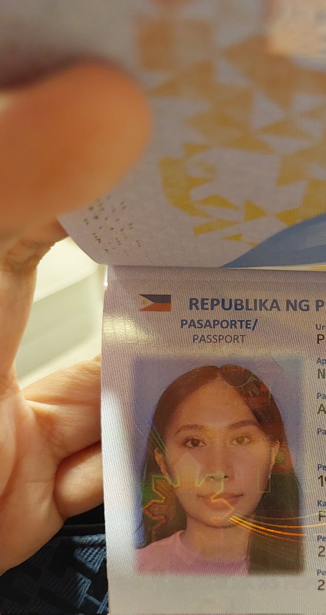 SuperAngeeeeel's tweet photo. got my passport yay
Kaso yung pic😭 baka pwede ulitin😭😭 hahahaha https://t.co/hYY2x8Njj0
