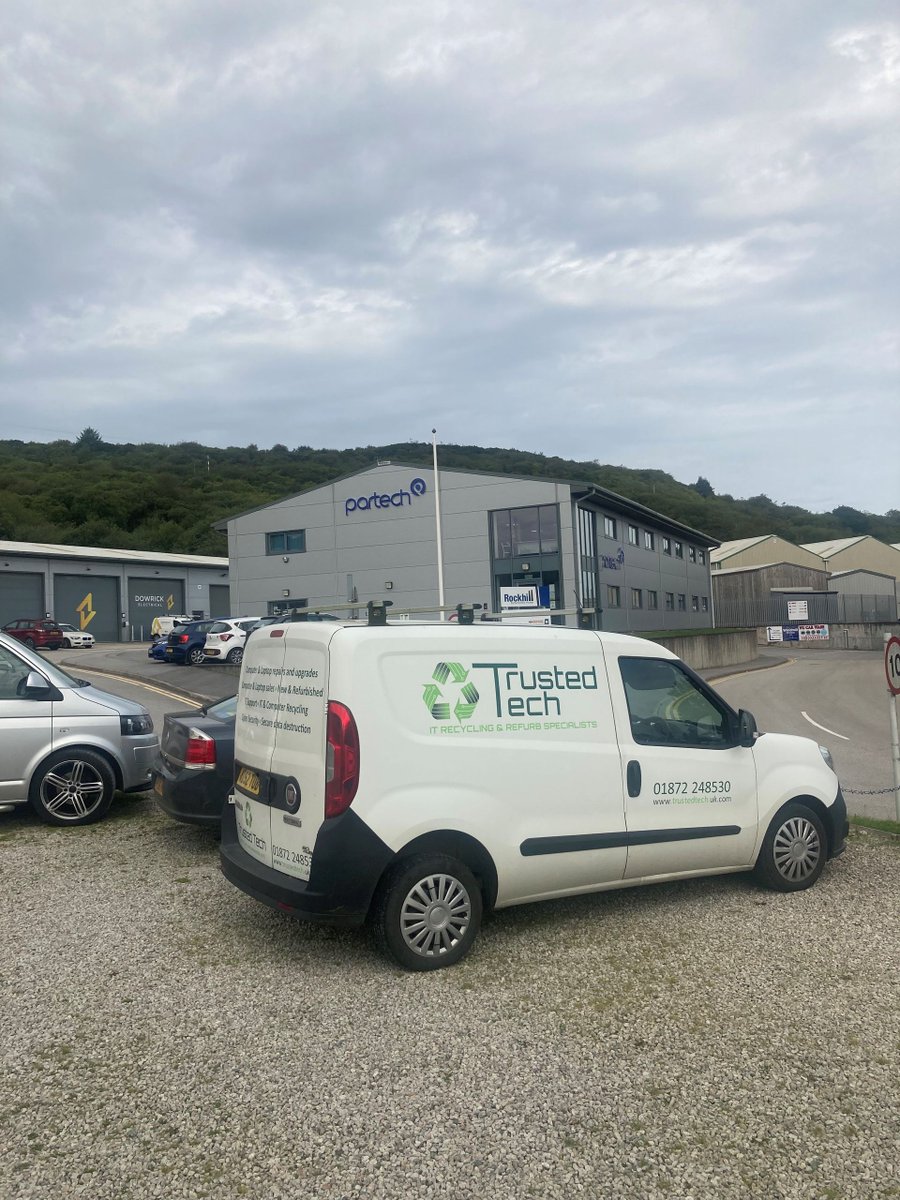 TrustedTech1's tweet image. Great business breakfast this morning with the two legends that are @paulventer @gavinharris up at the @rockhillcafe