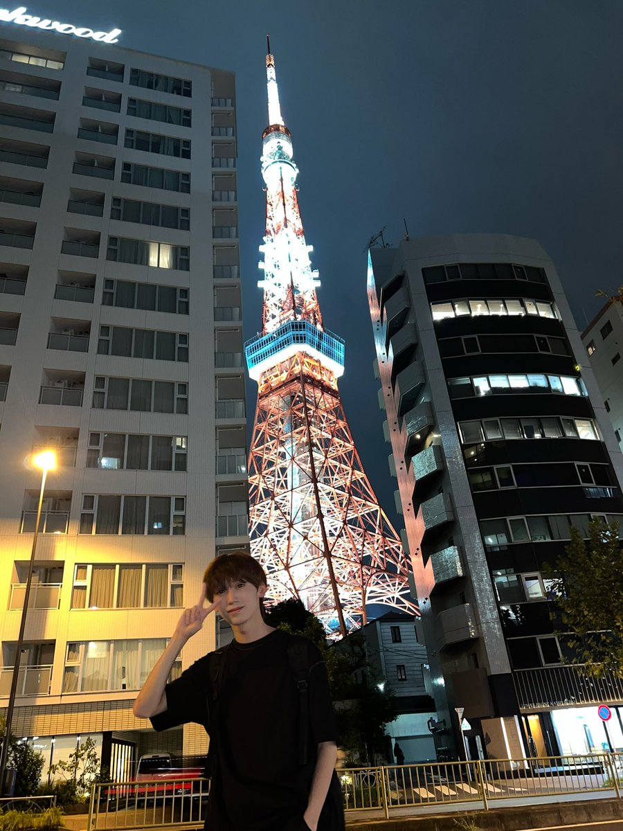 shunta_supafuru's tweet photo. 🗼

#スパフル #阿部部 https://t.co/RxVzbMeXDF