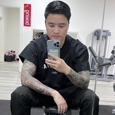 AnhQuySaker's tweet photo. #ẢnhHồsơMới https://t.co/yq1AoeGkJH