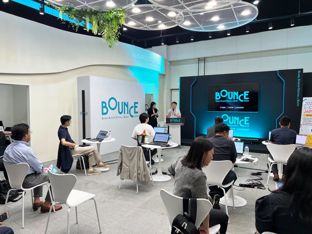 LOTTEVENTURES's tweet photo. 本日、韓国釜山で開催のBOUNCE2023に弊社國分も審査員として参戦しています。
本イベントでは、来月10/12に日本で開催予定の「L-CAMP JAPAN」に参加する韓国スタートアップ10社が決定します！
今から来月が楽しみです。
＃LVJ ＃L-CAMP #BOUNCE2023 ＃ゴリゴリ支援 https://t.co/GQZUNdEGlp