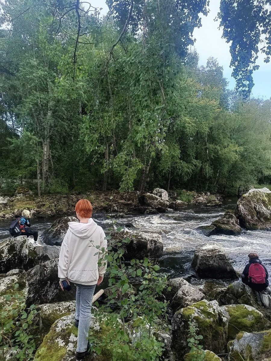 Tima_Burnes's tweet photo. With @apostl_na_stini @pm_santa @sauronoanataro 🏞️ https://t.co/NOTOWUou2e