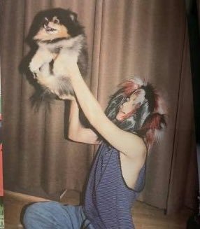 mhereonlyforbts's tweet photo. NOT TAEHYUNG DOING THE SIMBA POSE WITH YEONTAN, THEY ARE SO ADORABLE 😭😭 https://t.co/S36j1bNkDT