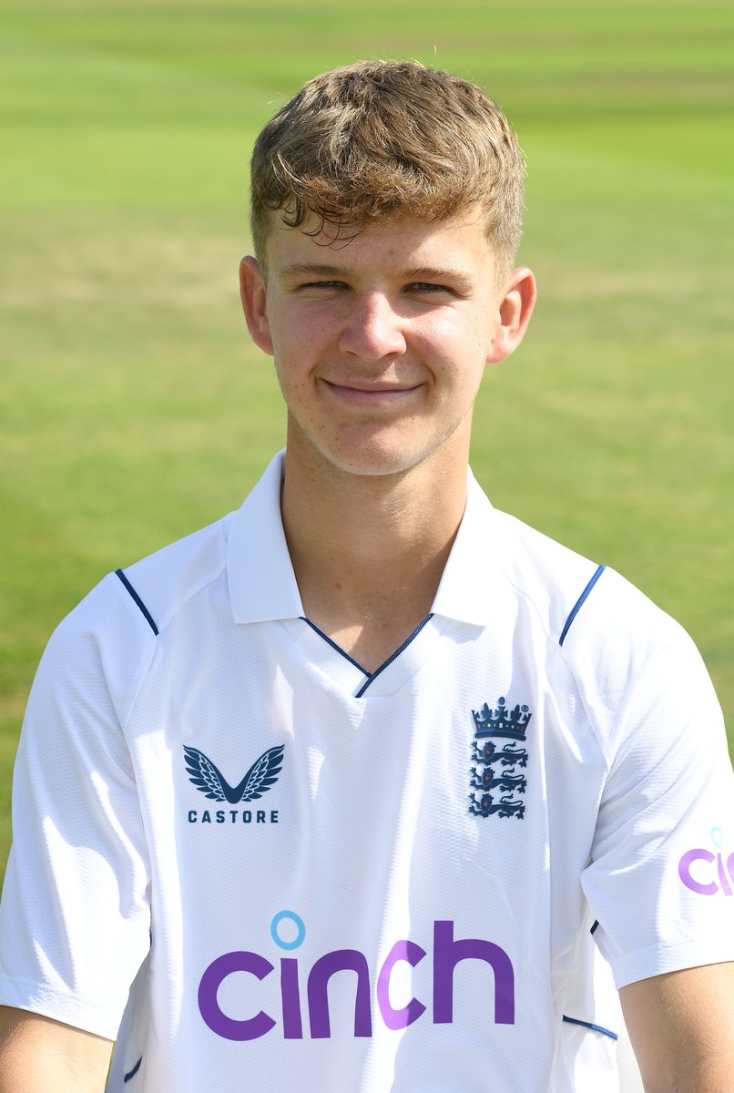 KentCricket's tweet photo. A Denly in an England shirt 🤩🏴󠁧󠁢󠁥󠁮󠁧󠁿 https://t.co/alzRCKGgAl