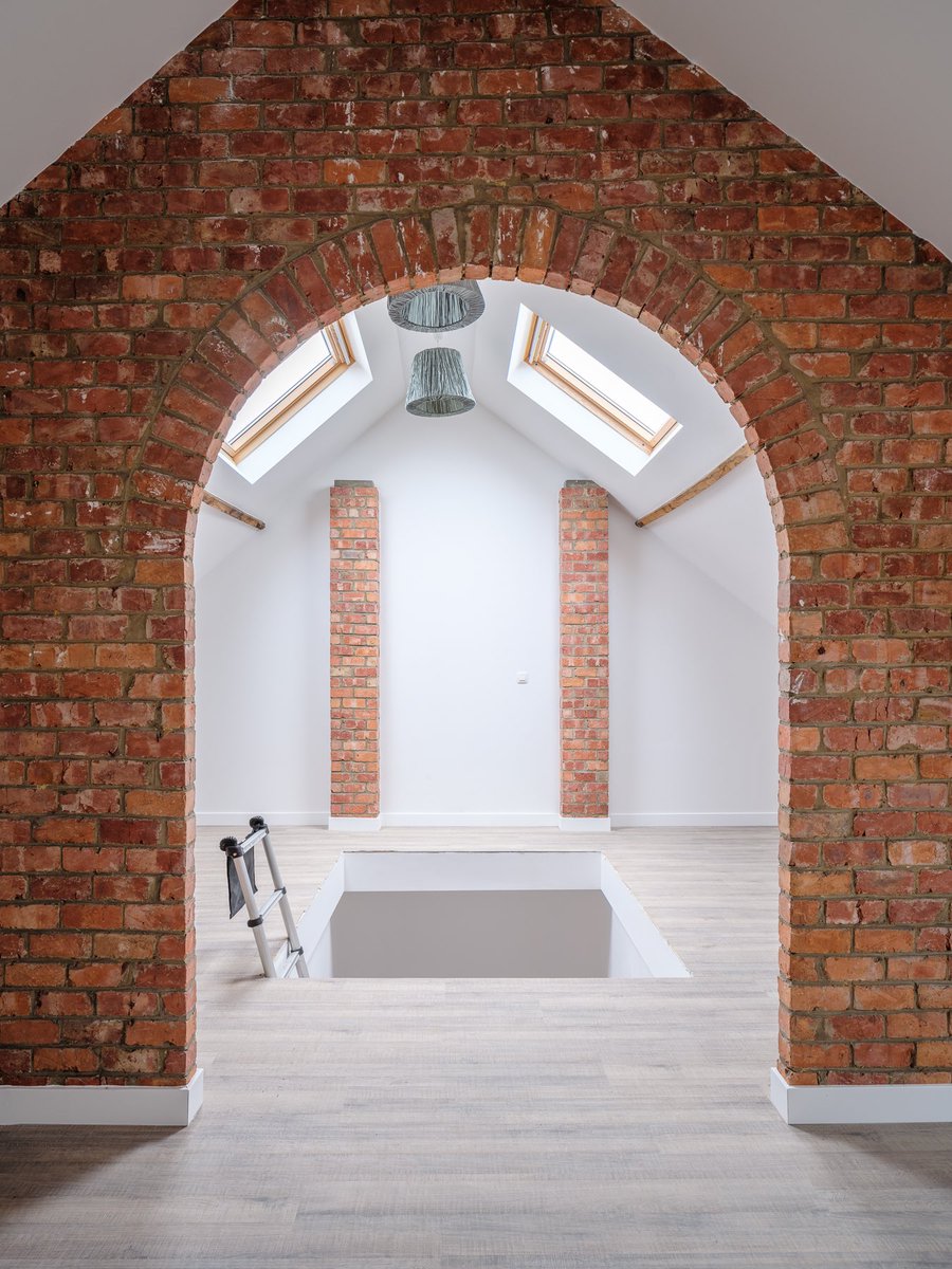 IMMO_CVH's tweet photo. Binnenkort in ons aanbod 🤩
TE KOOP - Imposante, Instapklare herenwoning met tuin
Benieuwd? Contacteer ons kantoor voor meer informatie of een plaatsbezoek: info@immo-cvh.be
#ImmoCVH #Ledeberg #Immo #Vastgoed #Herenwoning #TeKoop #Authentiek #Instapklaar #ImmoGent https://t.co/usZjOTCyh5