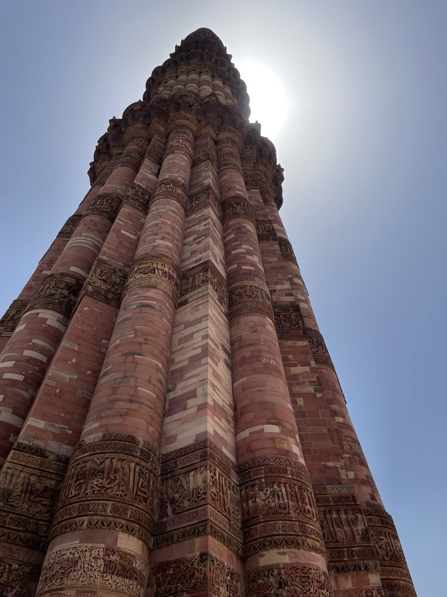imSubhash_33's tweet photo. Vacation in Delhi #sightseeingcab #Delhi #agra #tajmahal #lotustemple #kutubminar #indiagate https://t.co/Bet933c1cd
