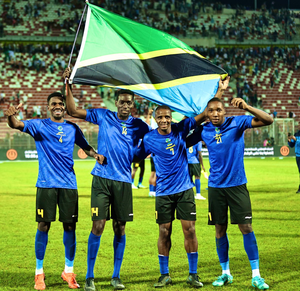 HimidMao's tweet image. Asante Mungu 🙏🏽
Great team effort away from home , Asante kwa kila mtanzania aliekua nasi kwenye safari nzima ya qualifications, bado tunahitaji support yenu….
Mungu na Masela 💪🏽🇹🇿⚽️