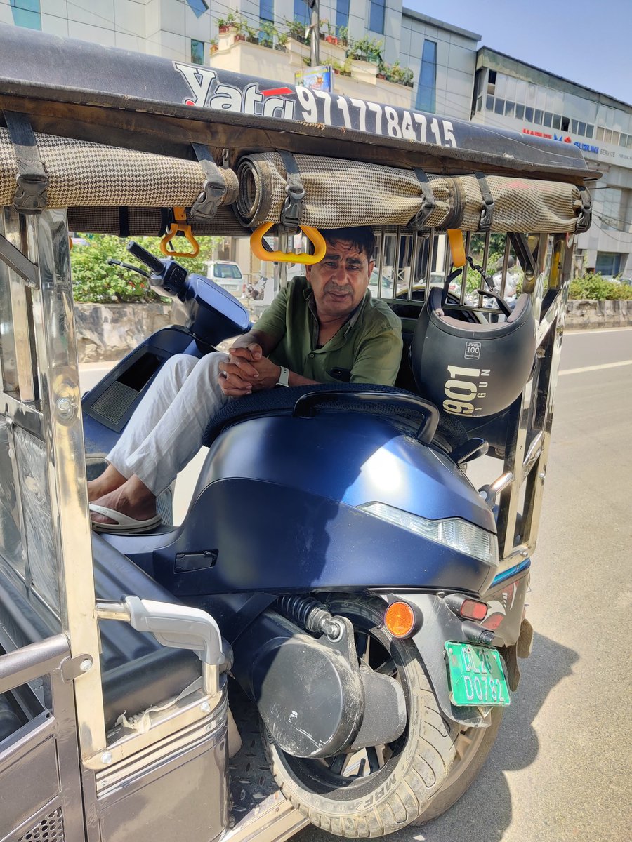DevenderMathur9's tweet photo. @OlaElectric Aapke solution ka wait krte krte main thak gya tha ,fir socha ki scooter to apna h, to kyu na apne aap kosis ki jaye. Fir aapke brand (ola) ko laad kr le gye. It's a big shame for you. There is no technicians in our area.@bash. https://t.co/ATpfouJ0XU
