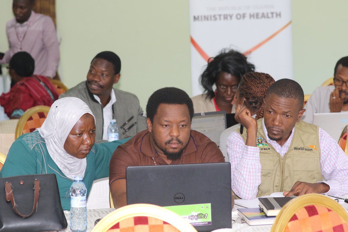 WHOUganda's tweet image. Recently, @WHOUganda, &amp;amp; @MinofHealthUG concluded a two-day training &amp;amp; planning workshop for 119 frontline health managers from 24 districts bordering DRC that are at a risk of transmission of #Ebola Zaire in case it occurs.