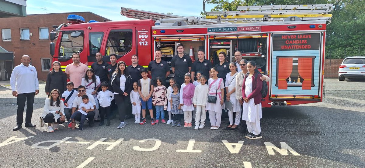 editorvskbharat's tweet photo. Hindu Swayamsevak Sangh UK
Radhe Krishna Balgokulam celebrated Raksha Bandhan at Highgate Community Fire Station, honoring their invaluable service. Young swayamsevaks and sevikas tied rakhis and explored fire trucks and equipment.
#RakshaBandhan #CommunityHeroes #HSSUK https://t.co/Clgkxbo4go