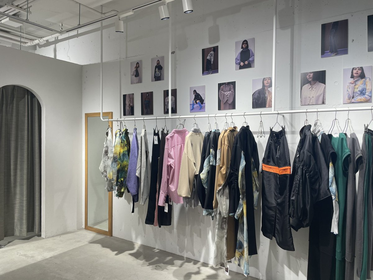 sani_shimizu's tweet photo. #casane の展示会にお邪魔したよ✨
マーブル柄のお洋服が特に可愛かったんだ♪😍 https://t.co/yo59PpQr2Z