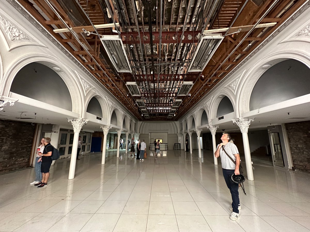 mathtalfan's tweet image. Fascinating peak behind the scenes at the old Howells #Cardiff and inside Bethany Chapel. Good to see the developer opening the doors to the public early on. Here’s hoping that some of our heritage assets can be brought back to life.