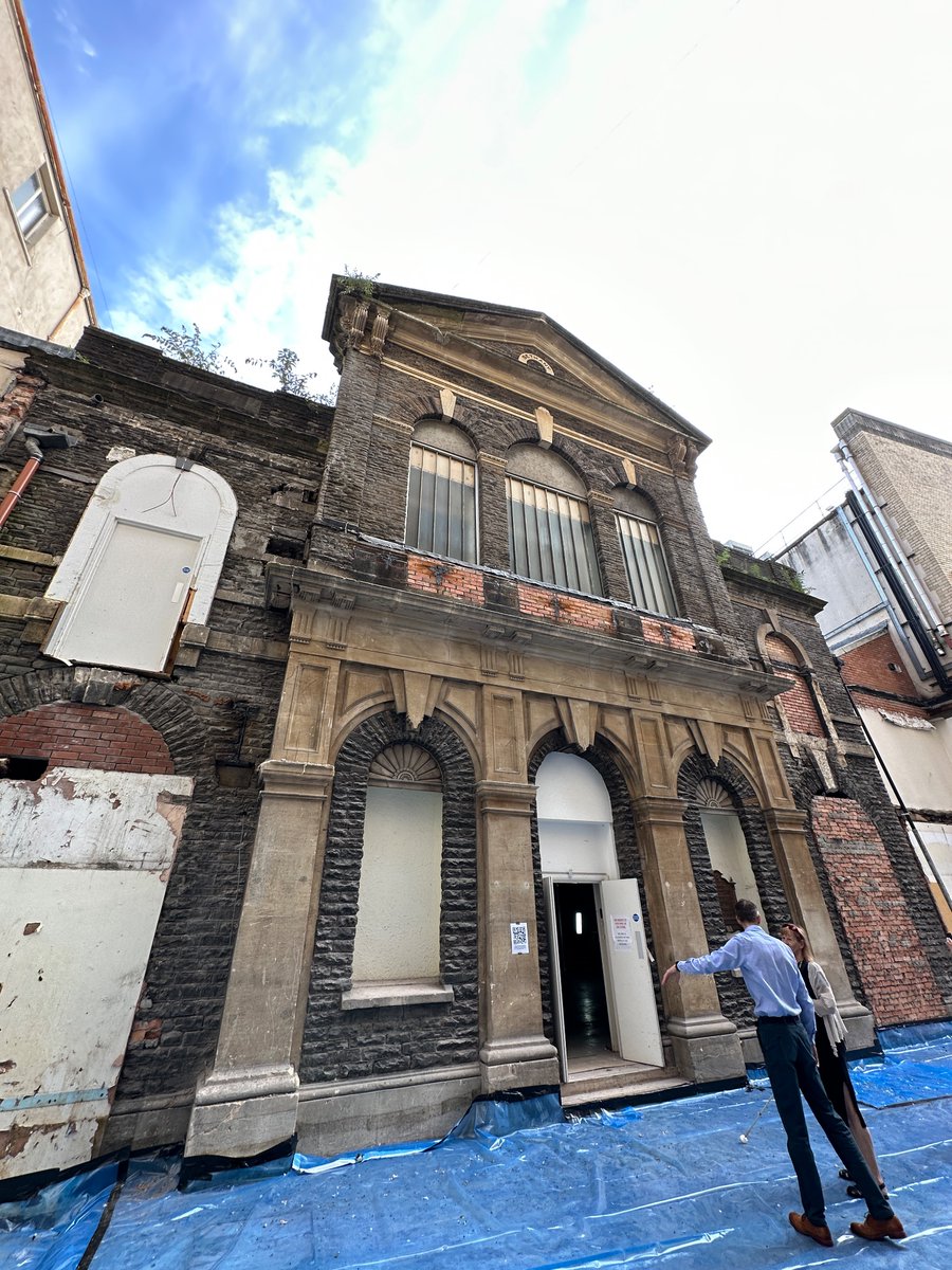 mathtalfan's tweet image. Fascinating peak behind the scenes at the old Howells #Cardiff and inside Bethany Chapel. Good to see the developer opening the doors to the public early on. Here’s hoping that some of our heritage assets can be brought back to life.