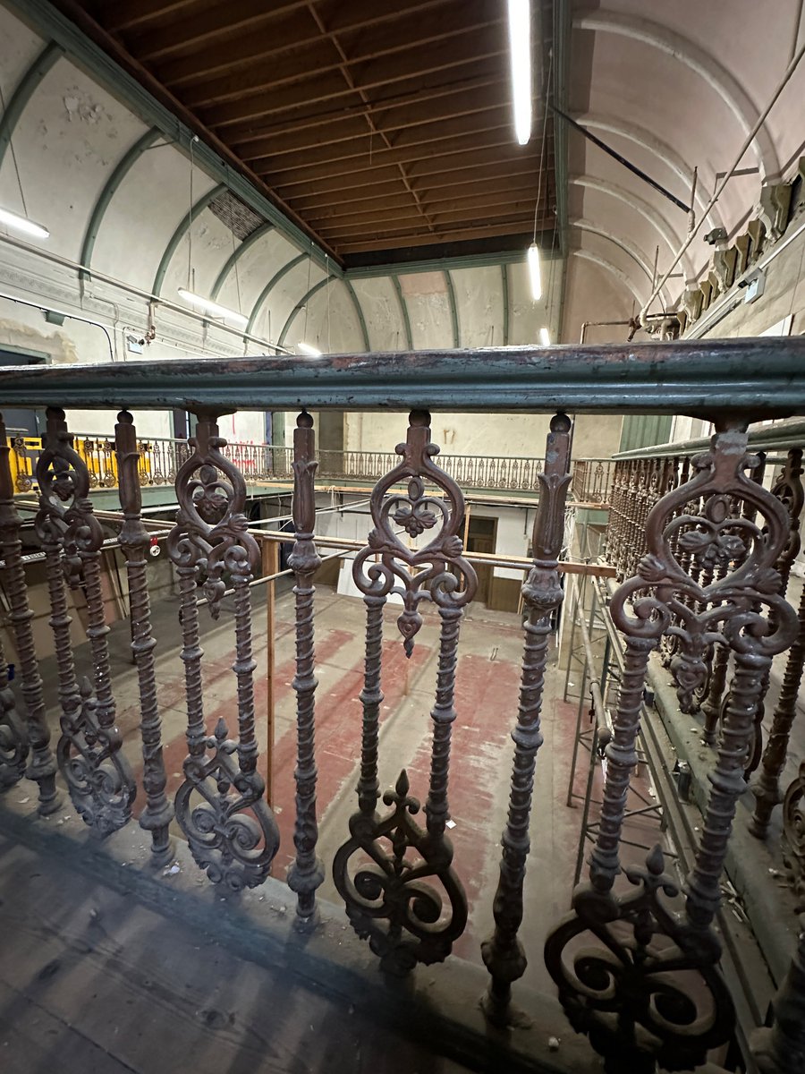 mathtalfan's tweet image. Fascinating peak behind the scenes at the old Howells #Cardiff and inside Bethany Chapel. Good to see the developer opening the doors to the public early on. Here’s hoping that some of our heritage assets can be brought back to life.