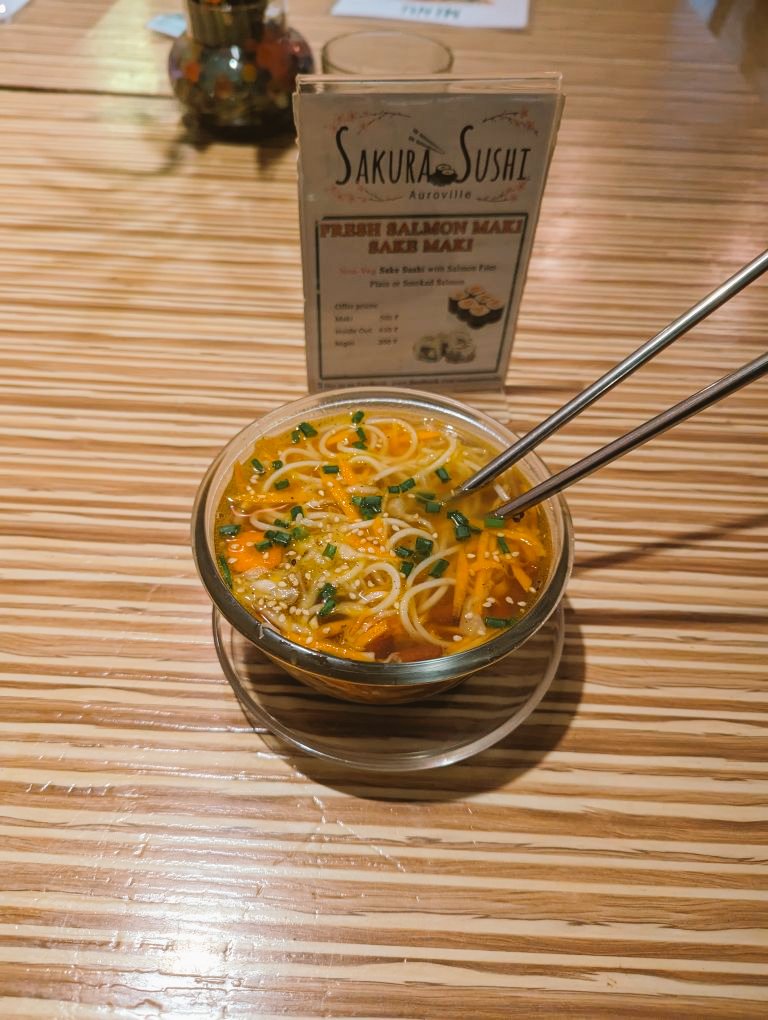 DivyamMalay's tweet photo. Not sure abut human unity but global cuisine is by far the best part of of international communes like #auroville! https://t.co/sdmXNAS98y