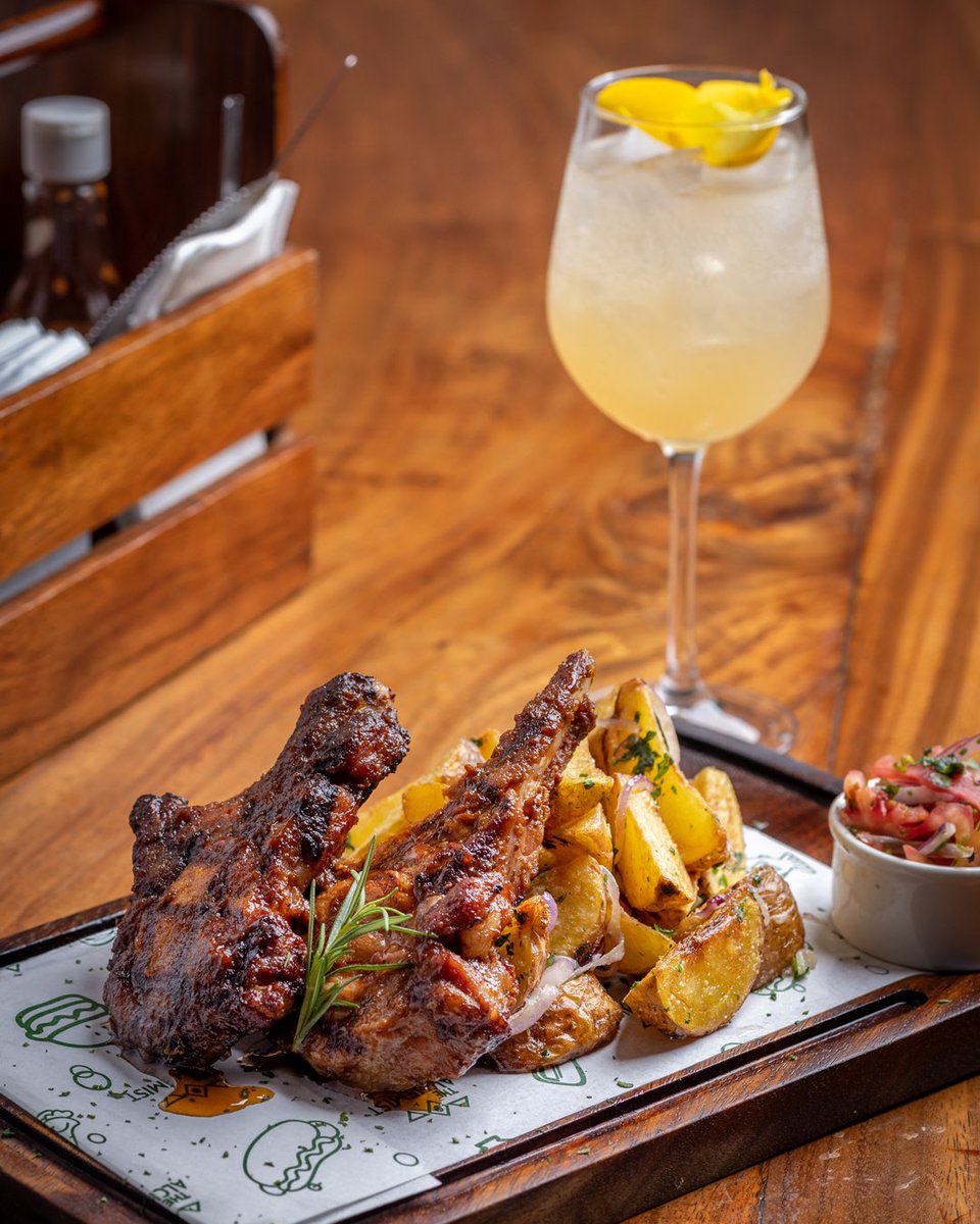 thealchemistkla's tweet photo. Just another good reason to make it for our #AfterWorkSocial.🍹 Rose &amp; Aperol Spritz at just 10k perfectly paired with our mouthwatering Grilled BBQ Pork Chops.😋 https://t.co/TWg2LvsBPy