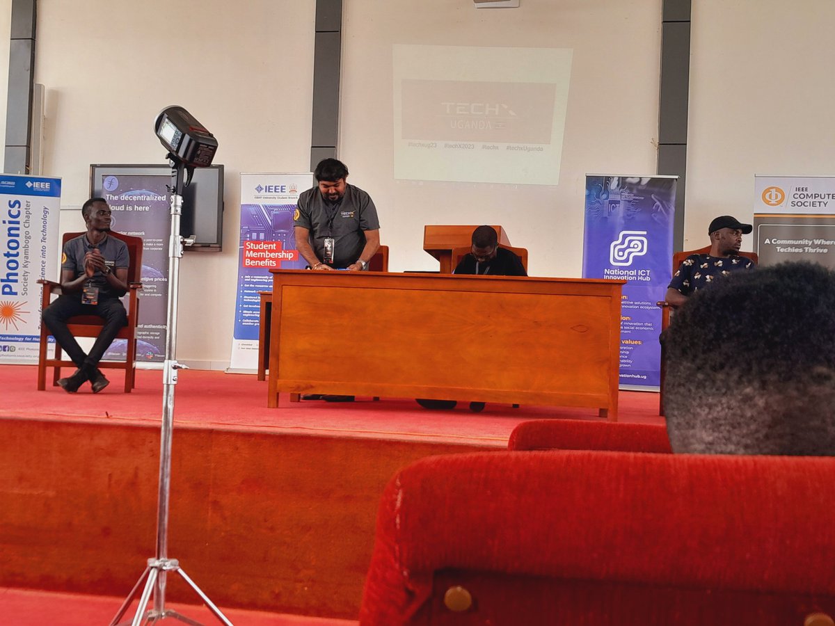 FengIsaacA's tweet photo. Building Tech-driven future 
#AI , #BlockChain #Filecoin

#techxug23
#techX2023
#techx
#techxUganda https://t.co/E3PM7MtioE
