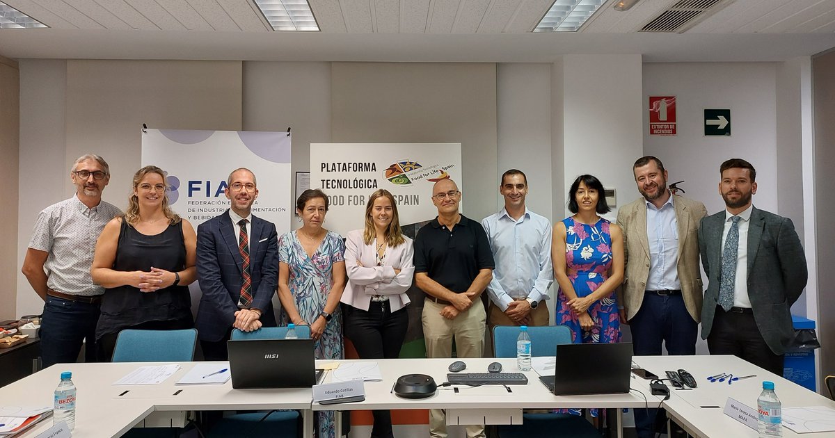 esFIAB's tweet photo. 🔵 Los Premios Ingenia Startup eligen a los tres proyectos finalistas:
👉@breadfree_es
👉#MundoHealthy
👉 @VackaBarcelona
Desvelamos el resultado en #ALIBETOPIAS 📅26 DE OCTUBRE
https://t.co/5JWzNJsWS2 https://t.co/EUdoqUrMNC