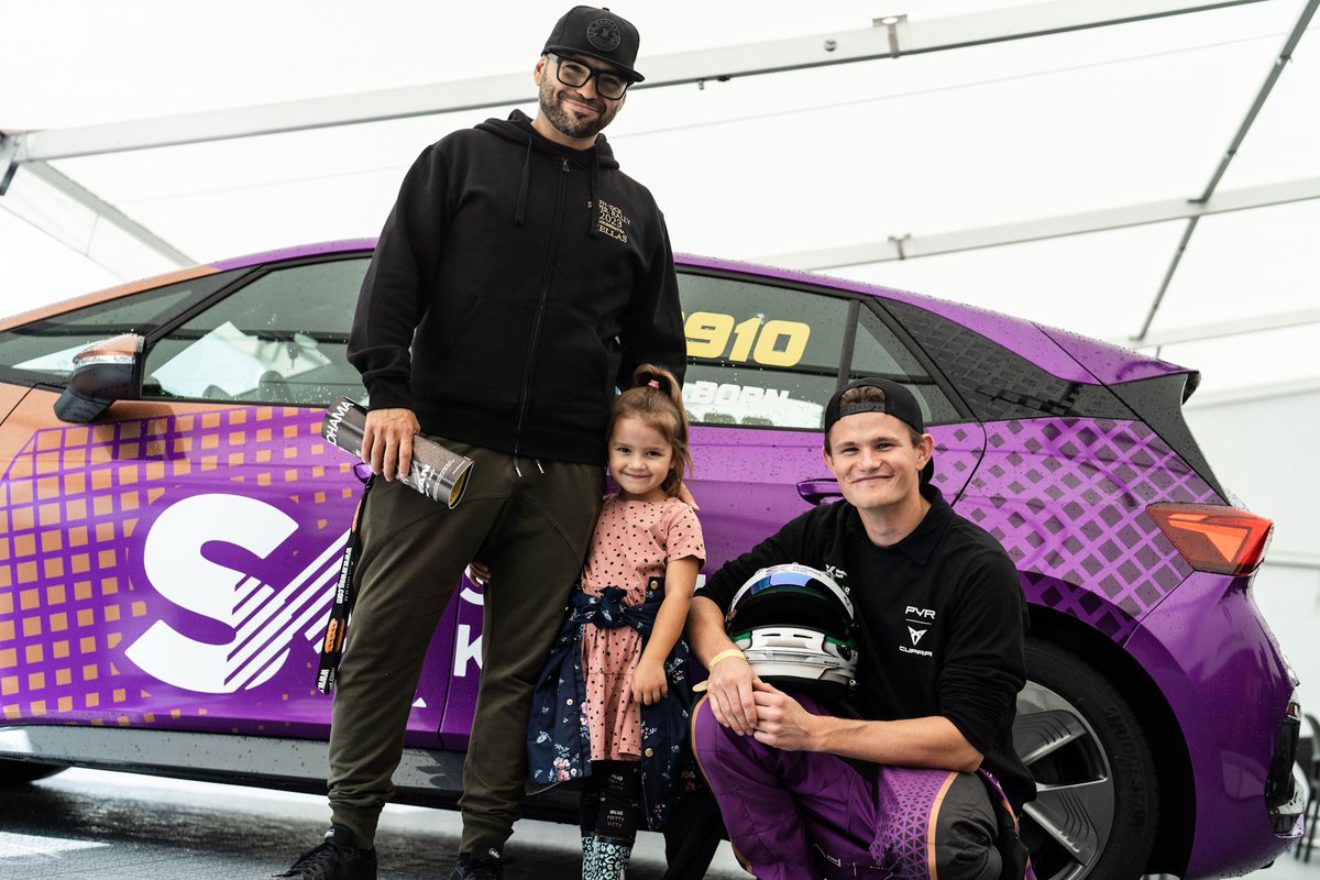 PwrGroup's tweet photo. We had an amazing event with #STCC ⚡️ at Knutstorp 🇸🇪 last weekend with plenty of speed, sim racing, autographs, challenges and smiles! 🤩 
Next up - Mantorp on September 22-23!

#Skekraft #SkellefteaKraft #CUPRA #PWRGroup #PWRGRP #PWRCUPRASweden https://t.co/x7oPX6BGTm