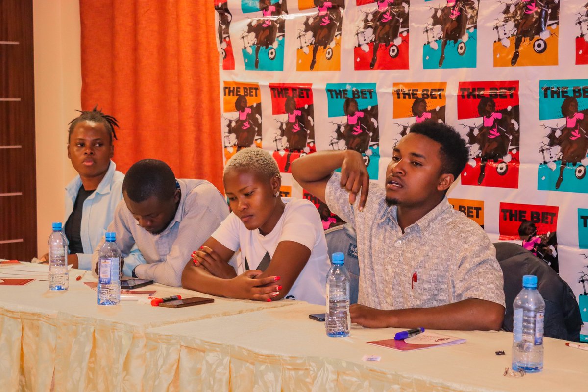 Badili_A's tweet photo. Today marks the culmination of the BET Mtaani project, generously supported by @HSF_Kenya . Over the past two years, we have embarked on an incredible journey alongside our 20 champions.
#thebetseries
#badiliafricainitiative https://t.co/WpgUqLvPYG