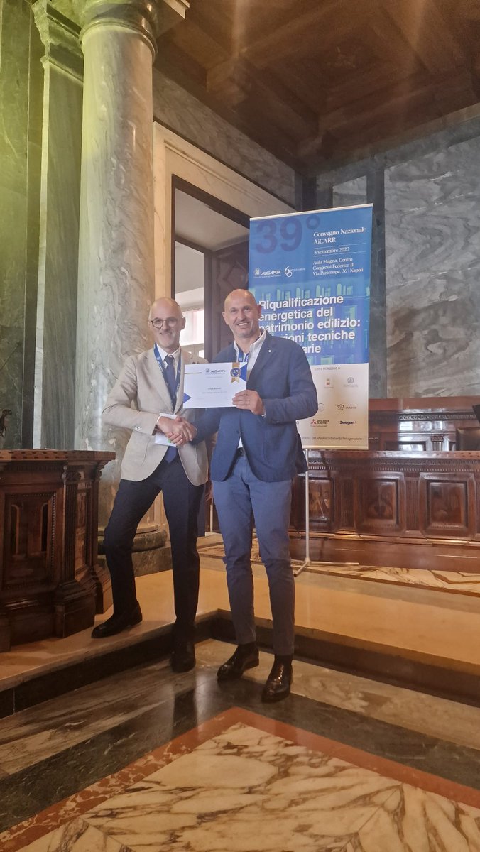 A Napoli, il Presidente Zilio consegna le targhe alle vincitrici dei REHVA Professional Awards: Mariapia Colella, Award in Education, e Francesca R. d’Ambrosio, Award in Science.
Segue la premiazione di alcuni Soci iscritti ad AiCARR da 25 anni.

#AiCARR #Icare4aicarr