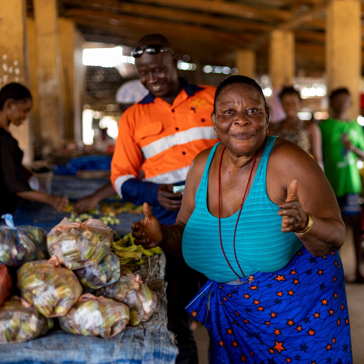 The Baomahun Market Women Association  supplies fresh produce to our kitchen every week, which are transformed into nutritious meals for our workers. 

Supporting social enterprises like this provide women with an opportunity to improve their livelihood through entrepreneurship!