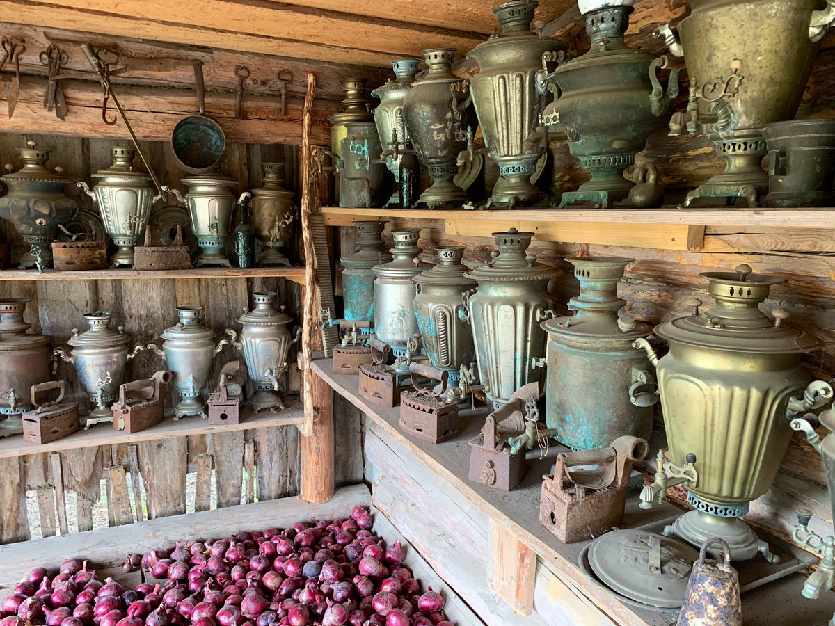 LauriBambus's tweet photo. On the west shore of Lake #Peipsi/Peipus - “One area, two nationalities, three cultures” - #TheOnionRoute 🧅 = #Sibulatee in #Estonia.
#VisitEstonia 🇪🇪
Places to visit and taste fish & onion dishes 👉🏻 Varnja-Kasepää-Kolkja-Alatskivi-Nina-Kallaste
#WelcomeToEstonia 🇪🇪 https://t.co/5TvE6UDh3Y