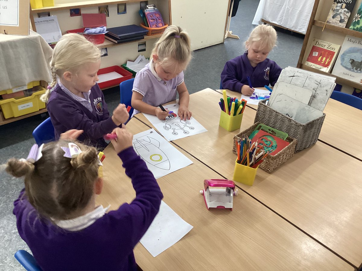 TadPrimaryAcad's tweet photo. Team Venus are really enjoying their mark making. Even our newest members of the team are showing of their amazing skills. #TadcasterEYFS #Tadcasterwriting @eboractrust @Talk4Writing https://t.co/5xmK4zDji1
