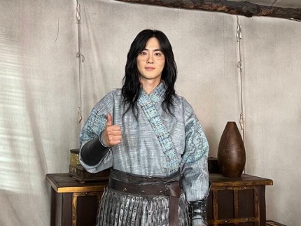 [Casting News]   

EXO's member and actor Suho will make a special appearance in #ArthdalChronicles2 #TheSwordofAramun 

🔗n.news.naver.com/entertain/arti…

 #ArthdalChronicles #아라문의검 #아스달연대기