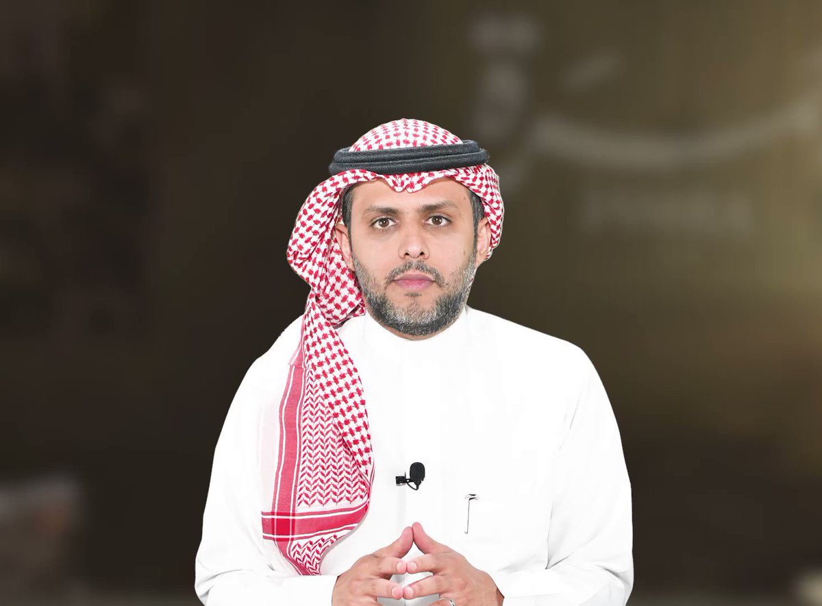 S_H_188's tweet photo. الاعلامي الفذّ " حسين الغاوي " يتعرّض لحملة تشويه وهي ليست الاولى وبالتأكيد لن تكون الاخيرة فالصحافة الاستقصائية اشبه بـ "عش الدبابير" ، أما شذّاذ الآفاق والمرتزقة فلن ينجحوا مهما حاولوا بالتشكيك في مصداقيّته ، الهجوم عليه - قبل التأكّد من معلومة الجاسوس الصيني - أمر مريب ودليل على انه رش الملح على جراح كل متعاون معه فخرج كالمسعور يدافع عنه بغطاء وطني حتى يبرر لنفسه هذا الهجوم ولم يكلّف نفسه عناء البحث ، حسين لم يهاجم الامارات ولم يستنقص من اجهزتها الامنية وانما ذكر ان الصيني مقيم في دبي! وحسين اكثر صحفي يمسك العصى من المنتصف  مع دول الخليج ولا توجد اي تغريدة له قديمة او حديثة فيها اساءة لدولة الامارات مما يدل على فهمه لما يدور وتركيزه على اهدافه الاساسية ، عمومًا نقول لاولئك المتشنّجين والحاقدين والمأزومين ، اصنعوا لكم شخصية مثل حسين واتركوا عنكم الهجوم والانبطاح للحسابات الوهمية الدخيلة اللي جعلت ديدنها "اثارة الفتن في دول الخليج" .

مايهمـه تمدحـه .. ولا تذمّـه
خابرين انك ردي وانه سنافي 🇸🇦