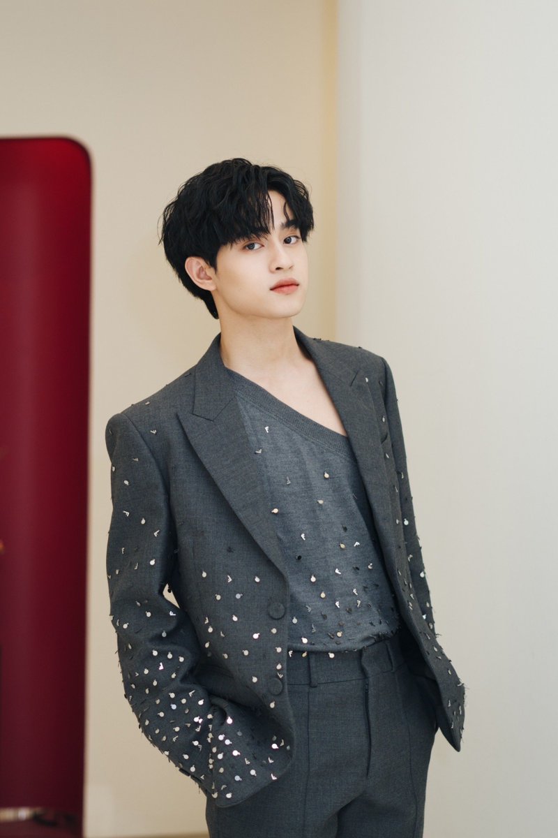 beoncloud_th's tweet image. ทุกคนน ! ชอบลุคหล่อ ๆ ของ บาร์โค้ด กันมั้ยค้าา~ ✨

@Emp_Emq @BarcodeTin 
#EMFASHIONICONxBarcode
#EMFASHIONICON #TheFallWinterIssue2023 #Emporium #EmQuartier