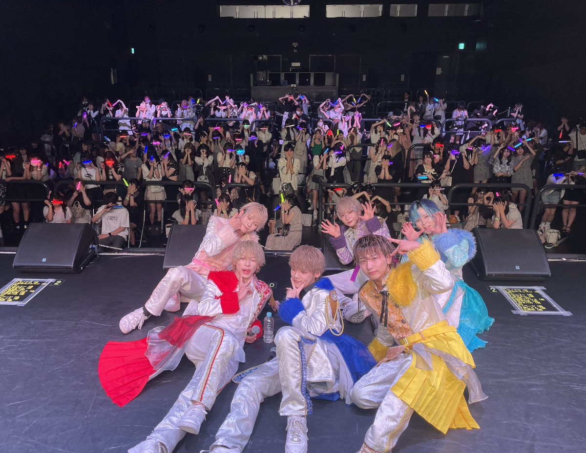 feaferi_0917's tweet photo. 今までフェアリーフェリスを応援してくださった皆様。
本当にありがとうございました😊
これからそれぞれの道を歩む僕たちをこれからもどうかよろしくお願いします‼️
せーの！にゃんにゃん😸
#フェアリーフェリス
#解散 https://t.co/fHCBwlJw8r