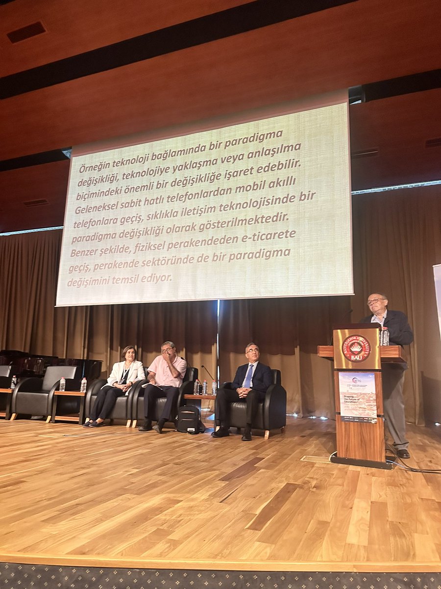 Paradigma bir çelişkiye bir meydan okumaya yol açar. <a href="/alibaykali/">Ali Baykal</a> <a href="/IetcConference/">IETC Conference</a> #IETC2023