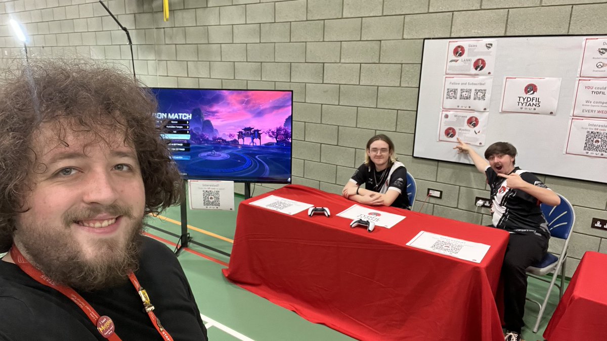 TydfilTytans's tweet image. Think you’ve got what it takes to become a Tytan? Come have a chat with us at our stand at @CollegeMerthyr!