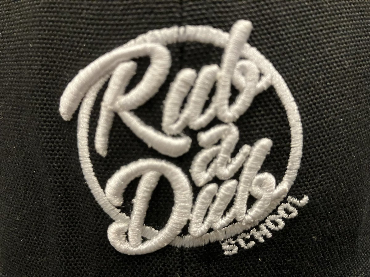 staminadaddy83's tweet photo. rub a dub master JR.DEEさんからCDとめちゃカッコいいラバダブスクールのキャップを頂きました👍ヤッチンありがとうございます🙏最近会えてないけど近々遊ぼう🍻🍖🛹🏄♂️
#jrdee
#rubadubstyle
#rubadubmaster https://t.co/T7saaXrIr1