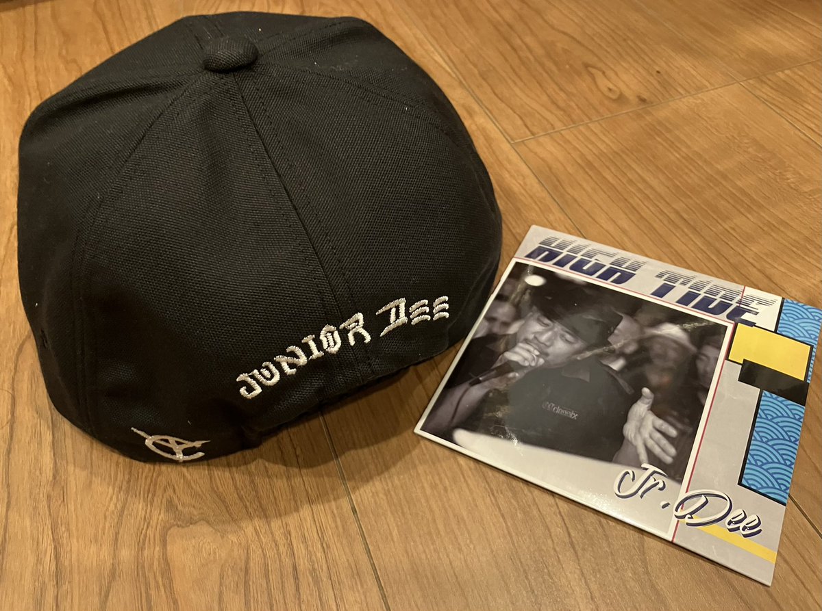 staminadaddy83's tweet photo. rub a dub master JR.DEEさんからCDとめちゃカッコいいラバダブスクールのキャップを頂きました👍ヤッチンありがとうございます🙏最近会えてないけど近々遊ぼう🍻🍖🛹🏄♂️
#jrdee
#rubadubstyle
#rubadubmaster https://t.co/T7saaXrIr1