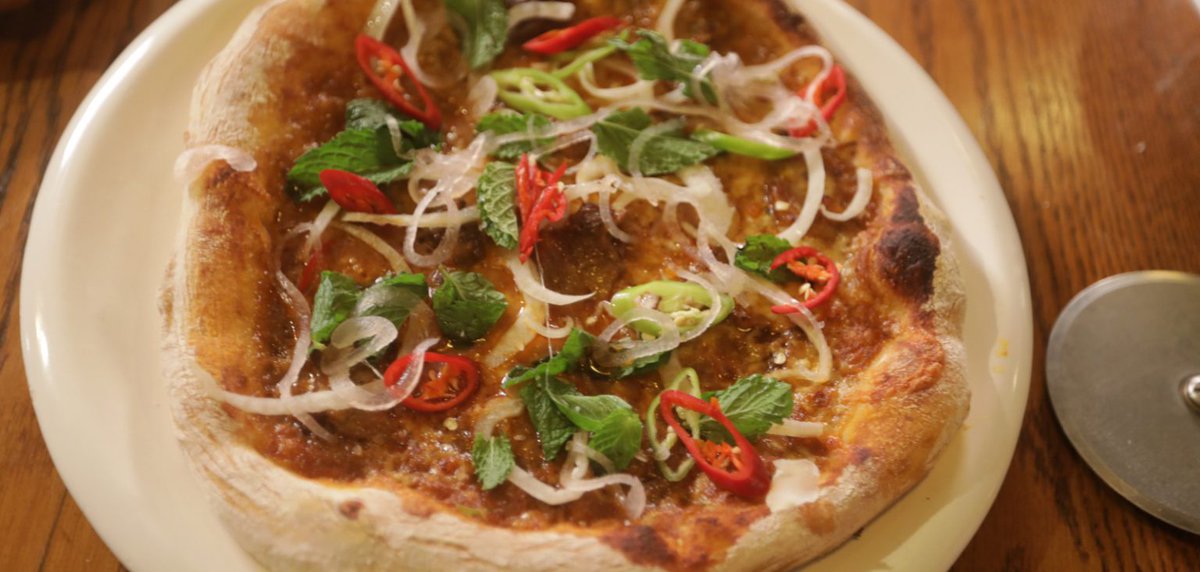 ndtvgoodtimes's tweet photo. Love Fusion Recipes? Laal Maans #Pizza Is All You Need To Try

Read here: https://t.co/nv087aY97K

#TGIPA #RajasthaniCuisine #Recipe #pizzatower #HomeRecipe #Foodie https://t.co/S1ic8DN82L
