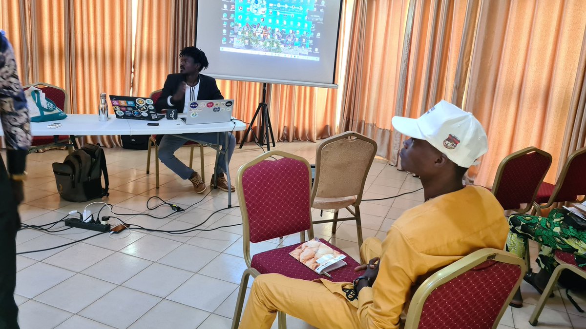 GYBNBenin's tweet photo. 🌿🌎 Jour 2 du Sommet National des Jeunes sur la Biodiversité ! Après une journée 1 mémorable, nous continuons à faire la différence pour notre biodiversité adorée. 💚🦋 @GYBN_CBD
@gybnfrancophone

#BYBN #SommetNationalBiodiversité #JeunesPourLaNature https://t.co/qlQ79BGpUd