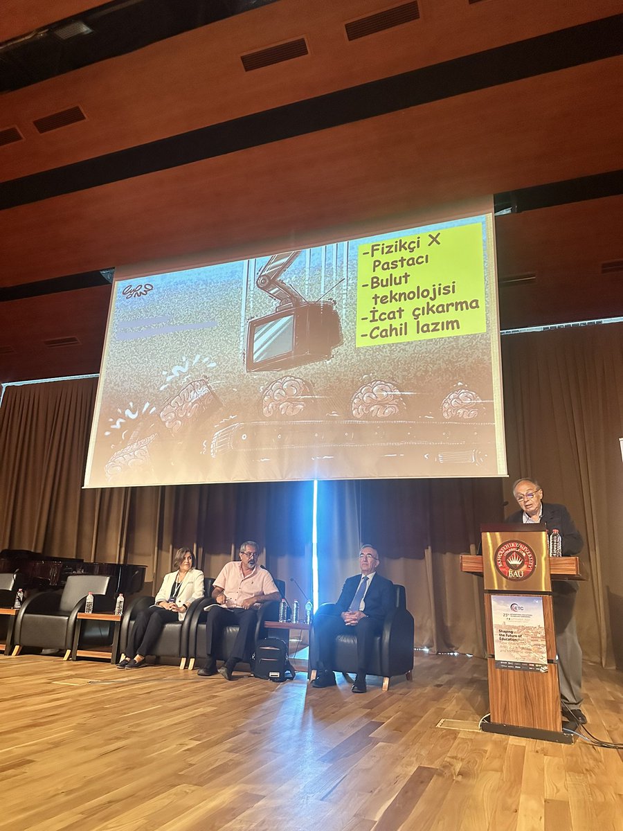 Bilgisayar destekli eğitimde en büyük paradigma para oldu. <a href="/alibaykali/">Ali Baykal</a> <a href="/IetcConference/">IETC Conference</a> #IETC2023