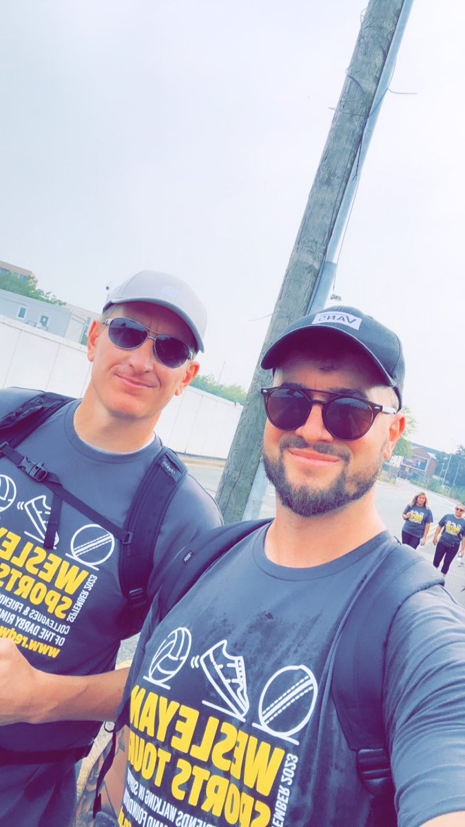 jackknowles's tweet photo. Trying to keep up with @ChrisKirkland43 🙁😰😅
Team @Wesleyan in support of superb charity @DarbyRimmerMND
Well done @Redsmail 👏 and all taking part. It’s a hot one 😰
https://t.co/B4jhWZ8J8C https://t.co/pohion4sZd