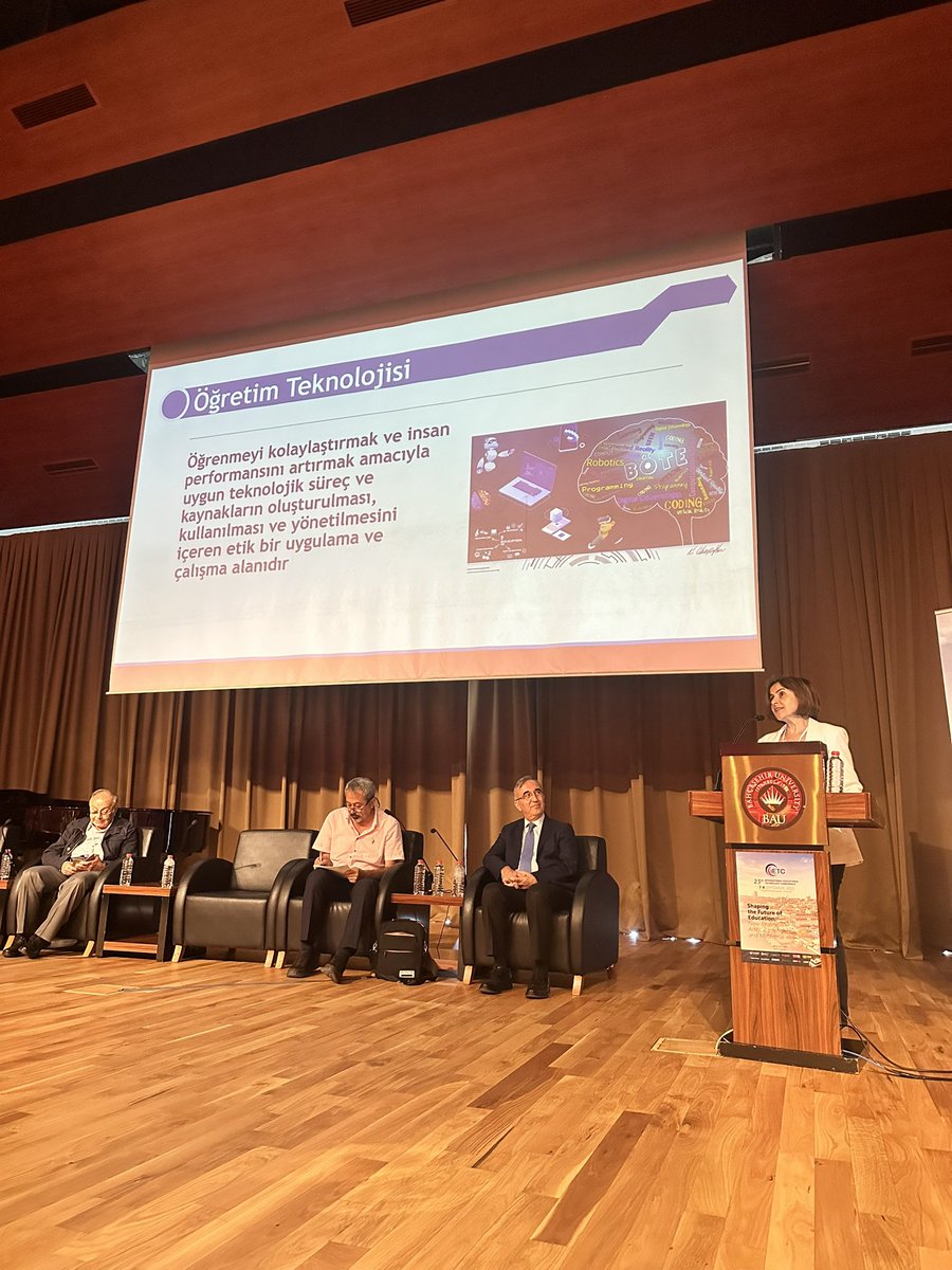 Prof. Dr. <a href="/aakurt_a/">A.Aşkım Kurt</a> Öğretim teknolojisi öğrenmeyi kolaylaştırmak ve insan performansını artırmak amacıyla uygun teknolojik süreç ve kaynakların oluşturulması, kullanılması, ve yönetilmesini içeren etik bir uygulama ve çalışma alanıdır. <a href="/IetcConference/">IETC Conference</a> #IETC2023