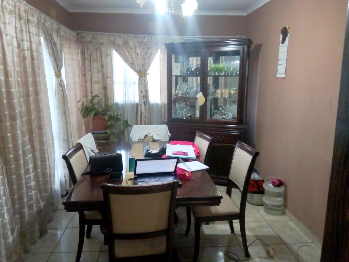 Sithebe_Realty's tweet photo. Location:
Rondebult, Germiston (991 SQM)

Price:
R895K

Web link:
https://t.co/LjgaazymiA https://t.co/71hIDL28A7